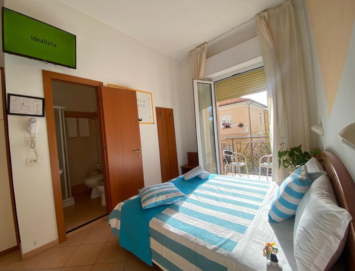 רימיני Hotel Villa Caterina מראה חיצוני תמונה