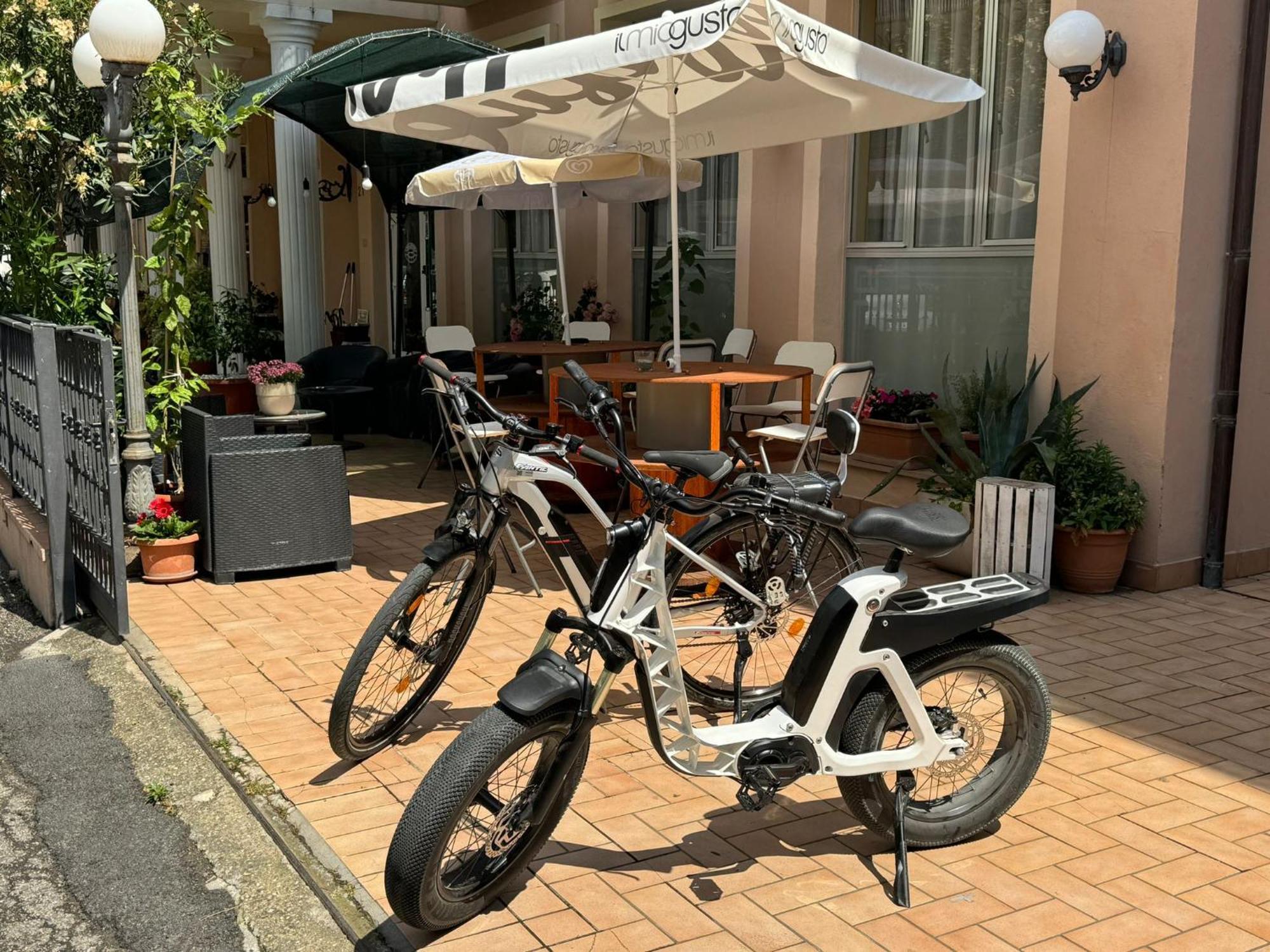 רימיני Hotel Villa Caterina מראה חיצוני תמונה